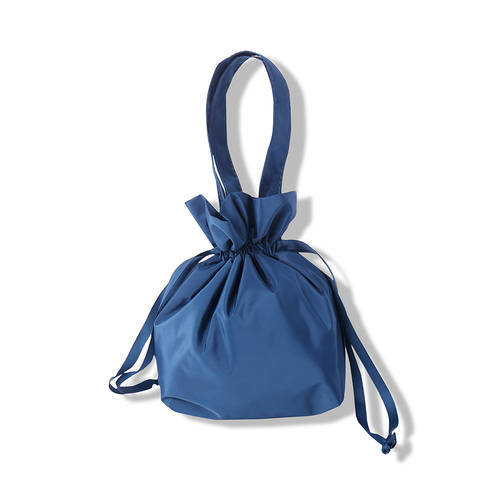 편리한 드로즈스트링 화장품 파우치 여성용 대용량 화장품 파우치 여행용 필수 휴대용 세면 용품 파우치 샤워 가방