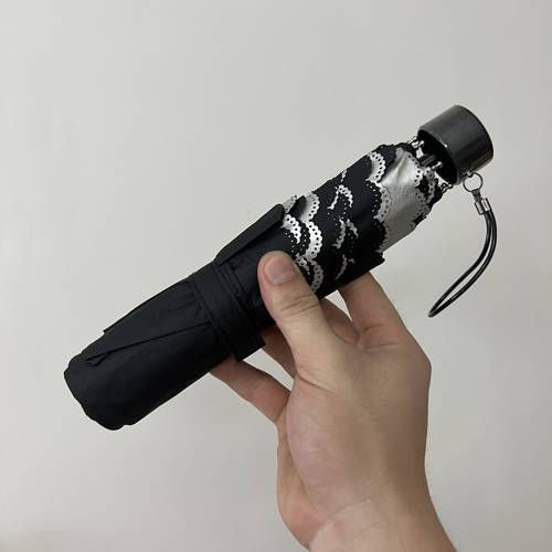 저렴한 밖 일본 인쇄되지 않음 블랙 검정 심플 칸 ！ 실루엣 레이스 실버 콜로이드 가벼운 가지고 다닐 수 있는 자외선 차단제 우산 여성용