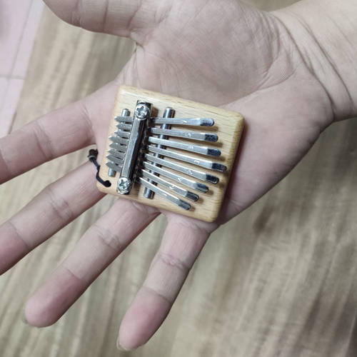 미니 MUZHI 친 샤오 8 소리 크리스탈 칼 림바 장난감 악기 장식품 귀여운 소형 악기 KALIMBA17 소리