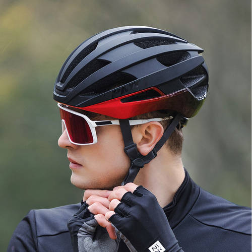 PMT 헤이즈 2세대 신형 타기 차림새 헬멧 일체형 형태 고속도로 산악자전거 헬멧 안전모 자전거 모자