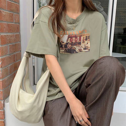 chic 홍콩 스타일 반팔 t 셔츠 여성용  여름 시즌 ins 패션 트렌드 일본풍 소프트 젠틀 느낌 유니크 스타일리쉬한 디자인 슬림핏 올매치 코디하기 쉬운 상의