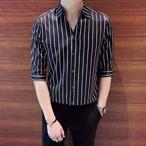 7부 소매 신사용 남성용 줄무늬 스트라이프 요즘핫템 셀럽 셔츠 남성 반팔 캐주얼 블랙 셔츠 슬림핏 하프 슬리브 한국 스타일 유행 트렌드 멋진 스타일리쉬한