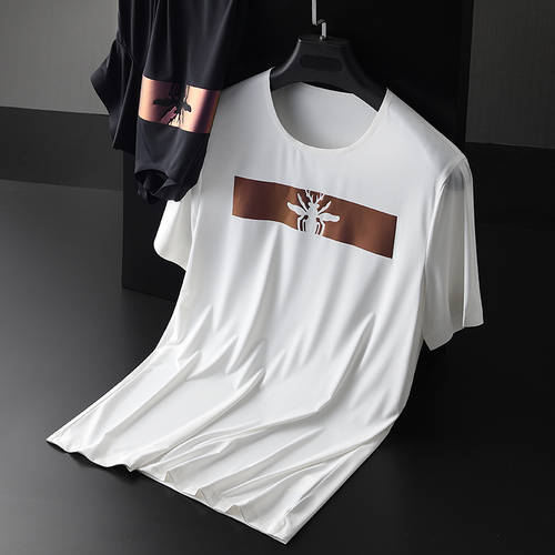 밀크 闼岿 냉면 재료  관대 한 티셔츠 남성 라운드 칼라 엠보싱 셴  줄 남성 셔츠